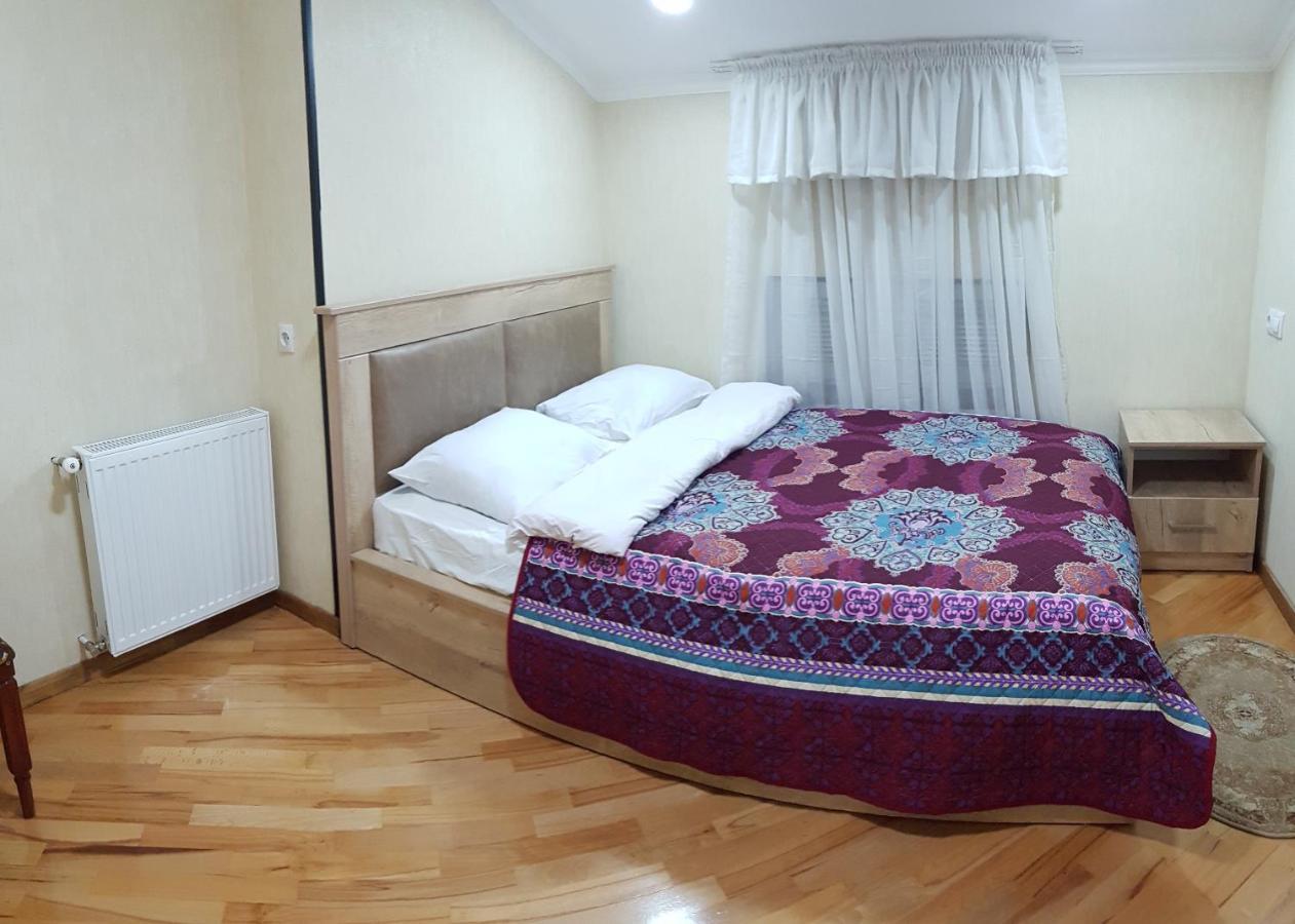 Guest House 15A Koetaisi Buitenkant foto
