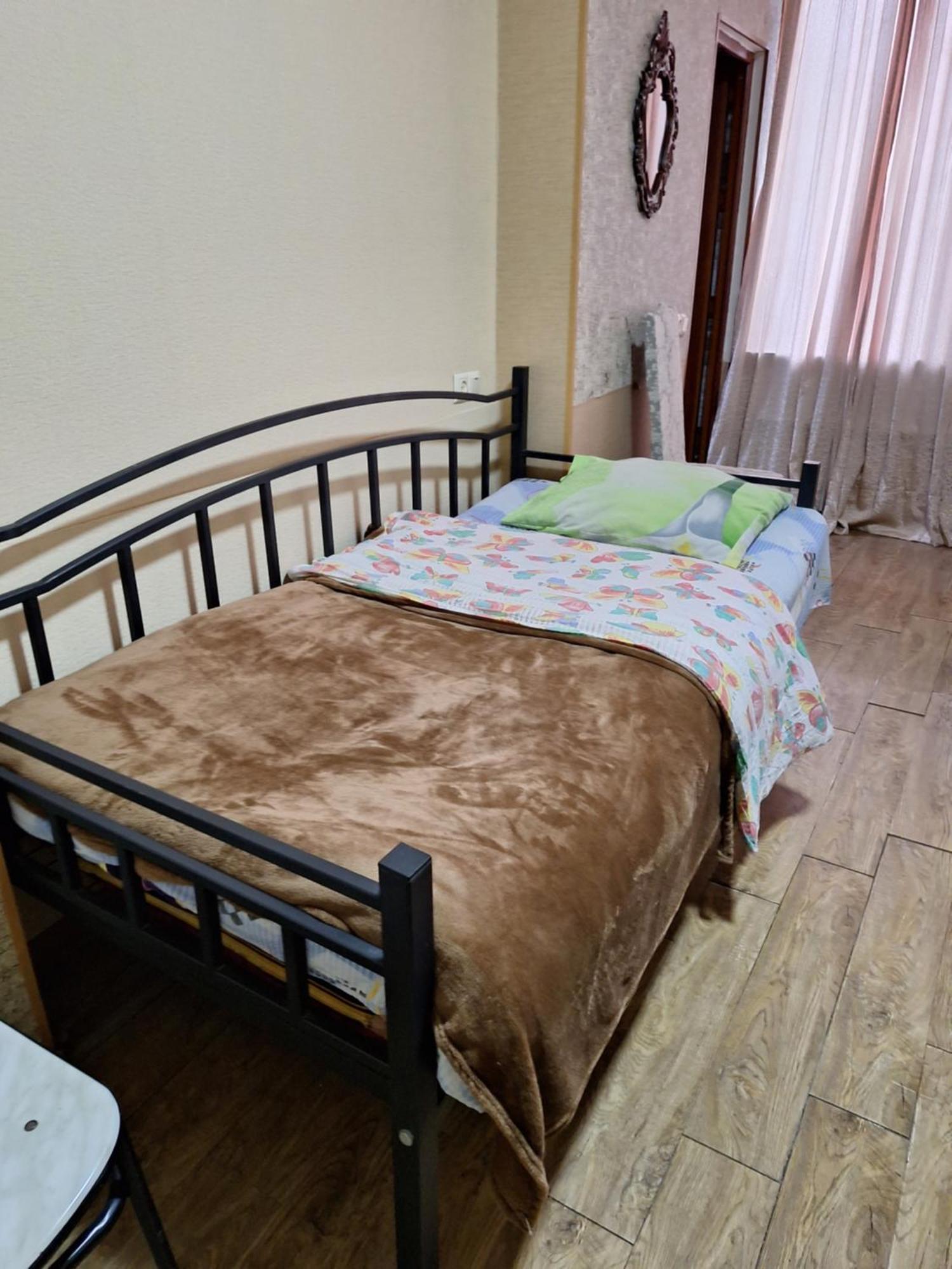 Guest House 15A Koetaisi Buitenkant foto