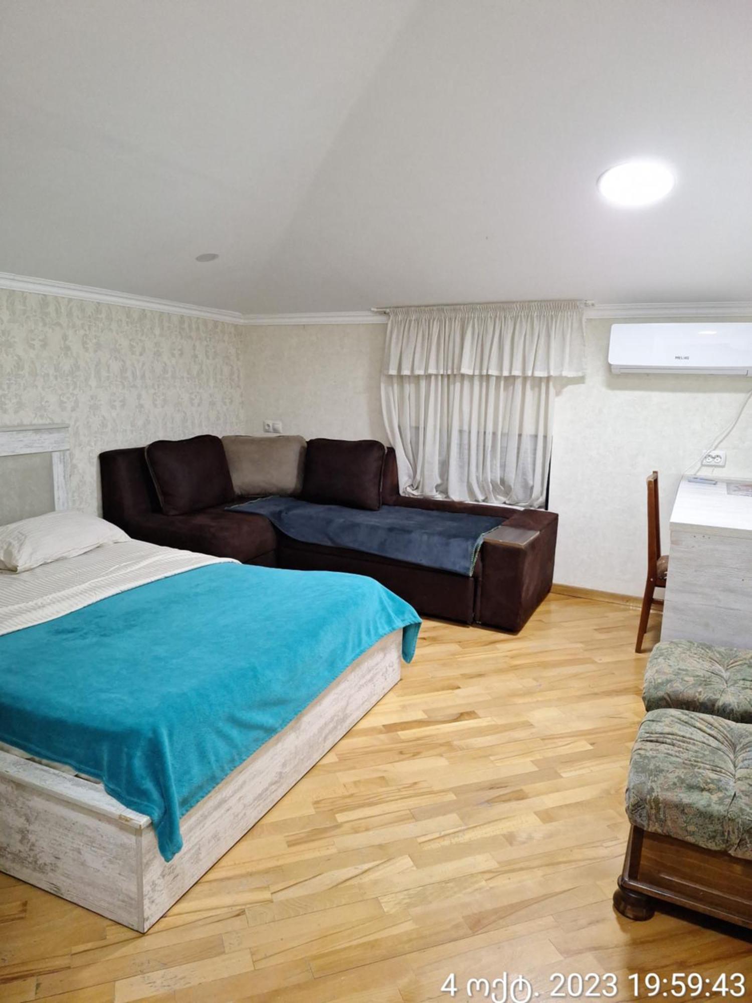 Guest House 15A Koetaisi Buitenkant foto