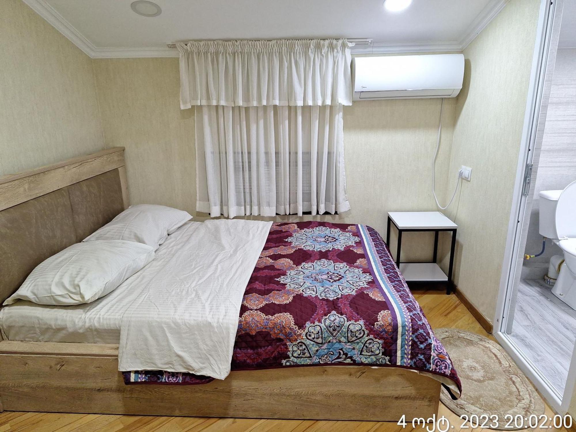 Guest House 15A Koetaisi Buitenkant foto