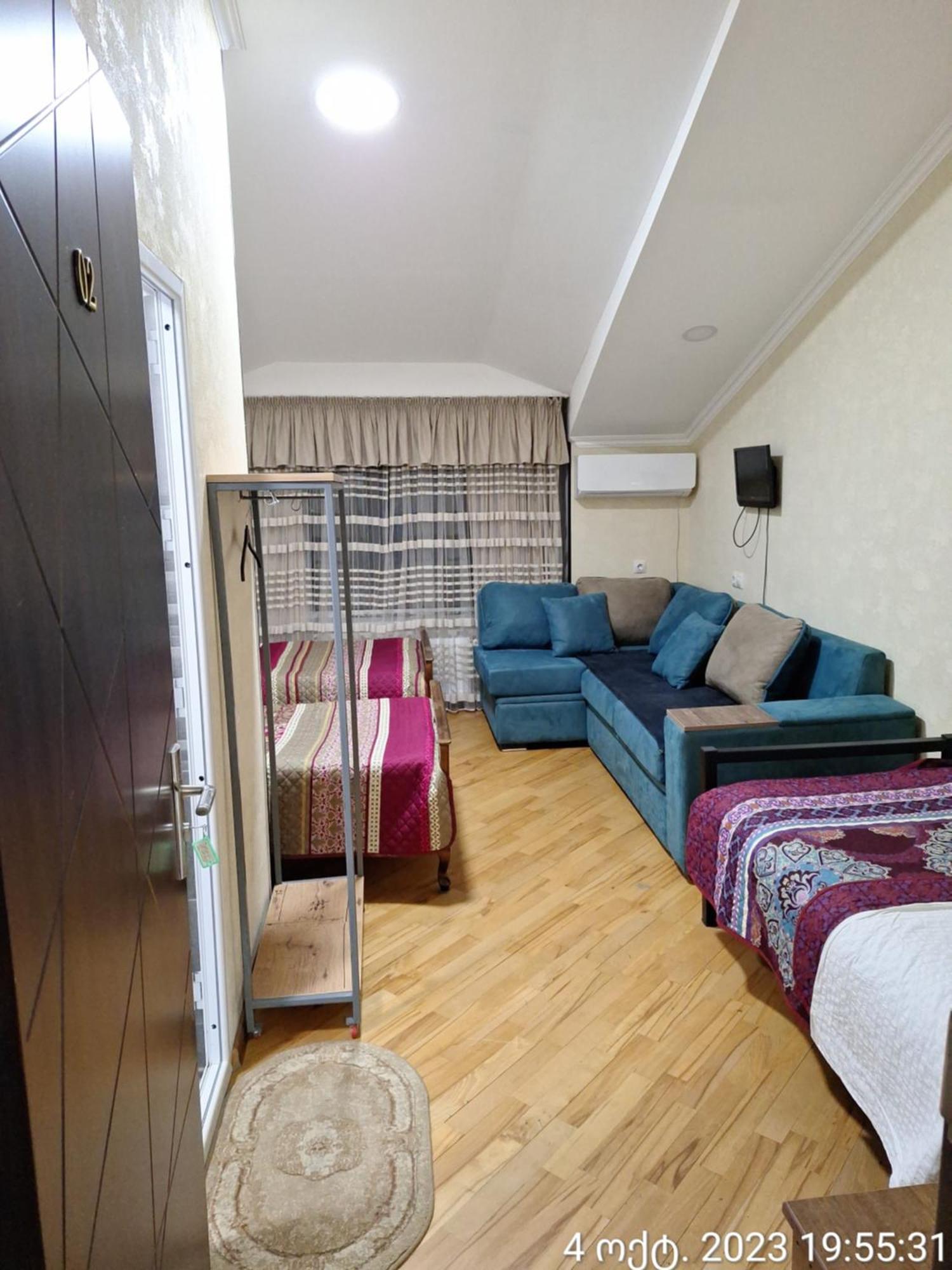 Guest House 15A Koetaisi Buitenkant foto