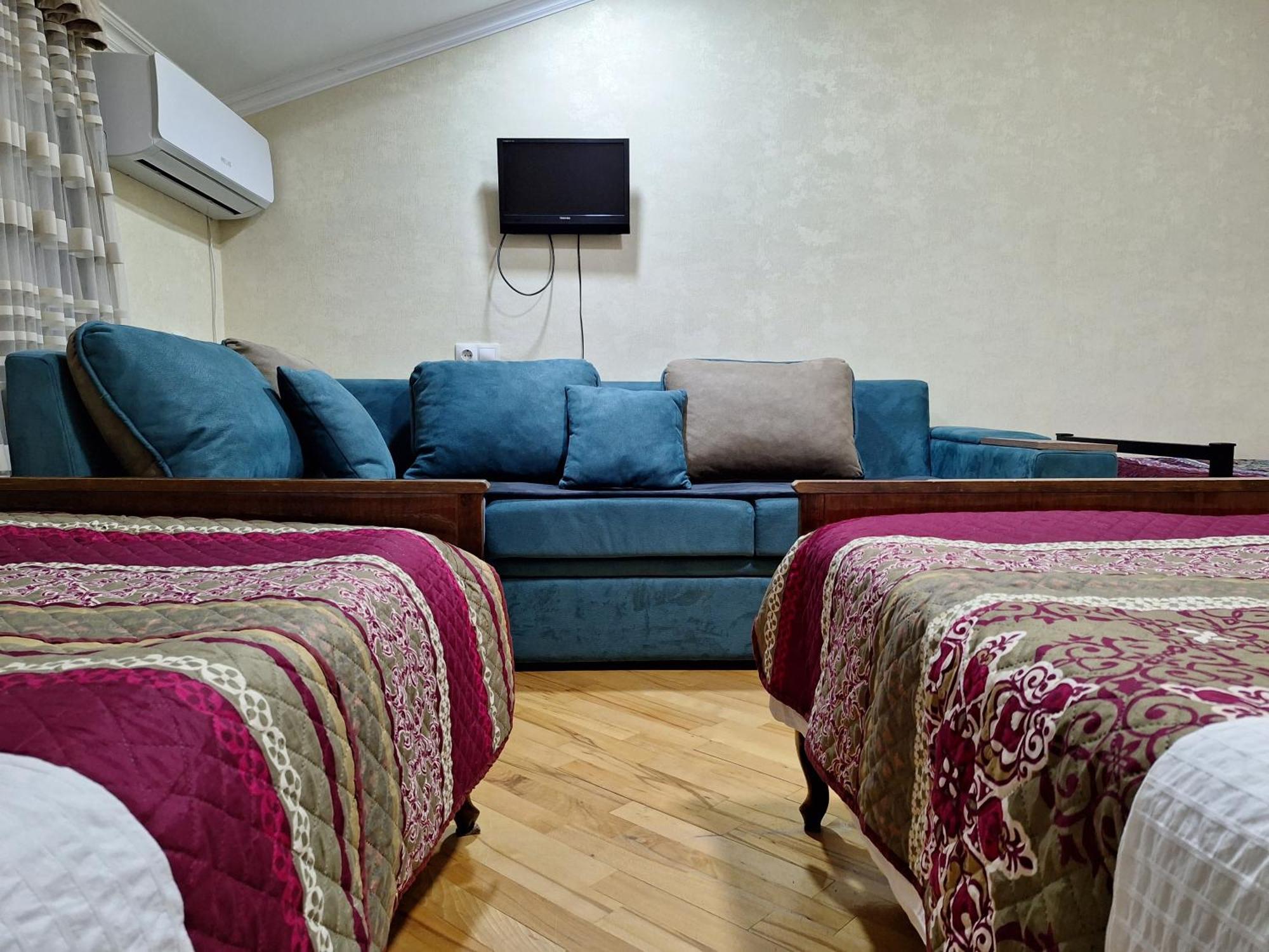 Guest House 15A Koetaisi Buitenkant foto