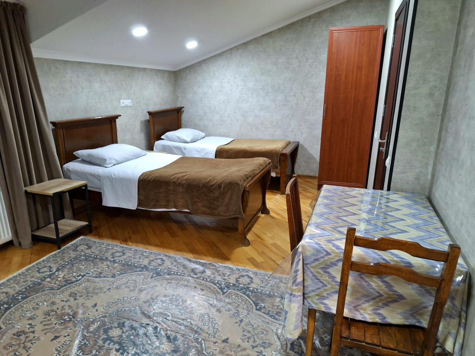 Guest House 15A Koetaisi Buitenkant foto