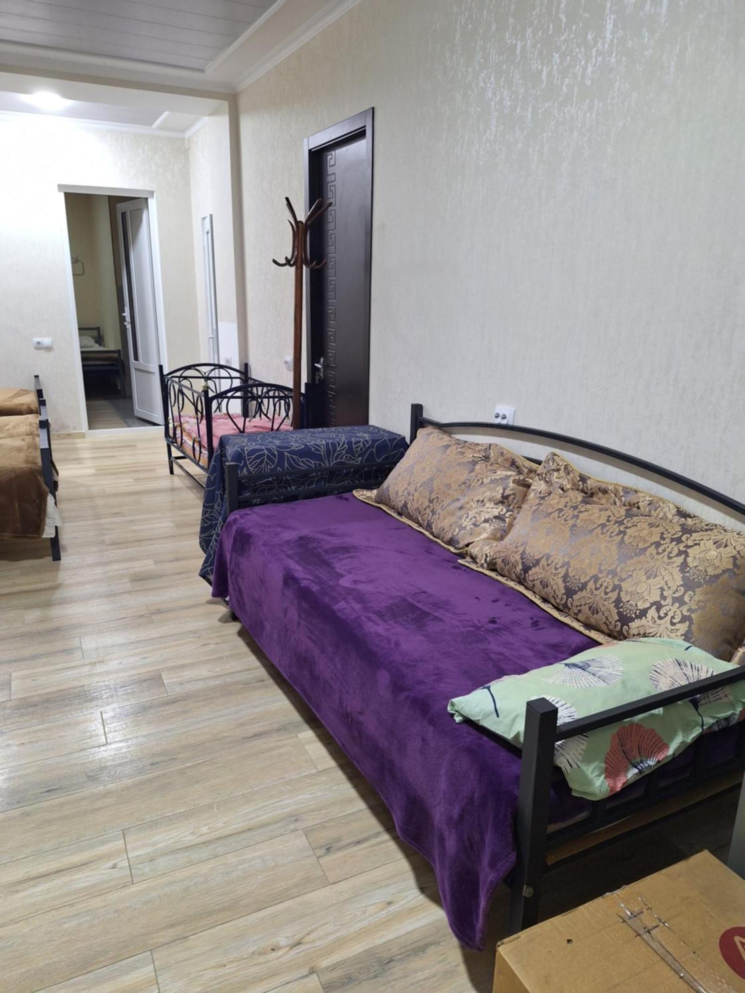 Guest House 15A Koetaisi Buitenkant foto