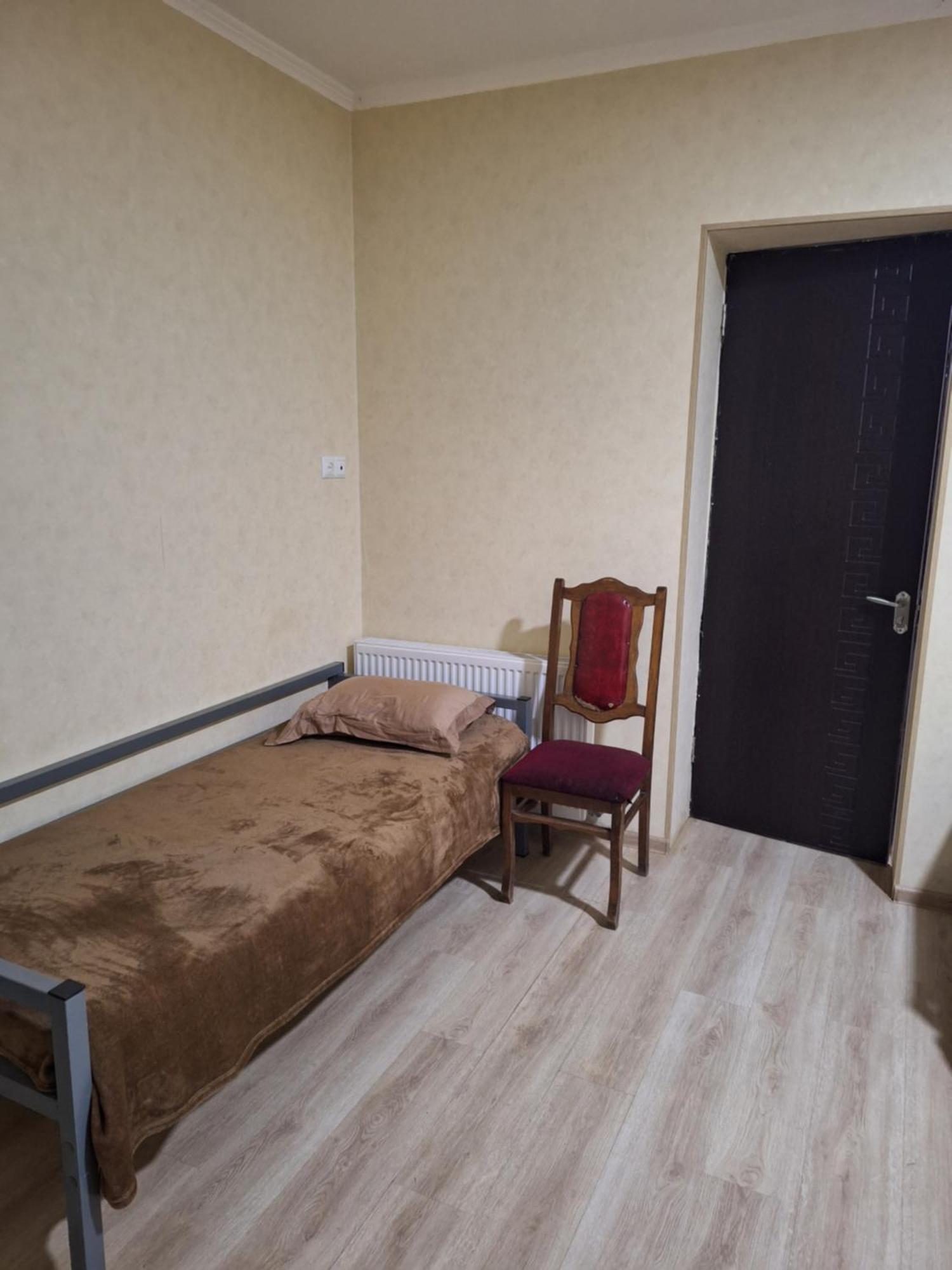 Guest House 15A Koetaisi Buitenkant foto
